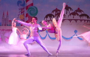 Elinor Goerhing was the Sugarplum Fairy and Chris Bornet was the Cavalier in the 2021 Queen City Ballet's Nutcracker. 