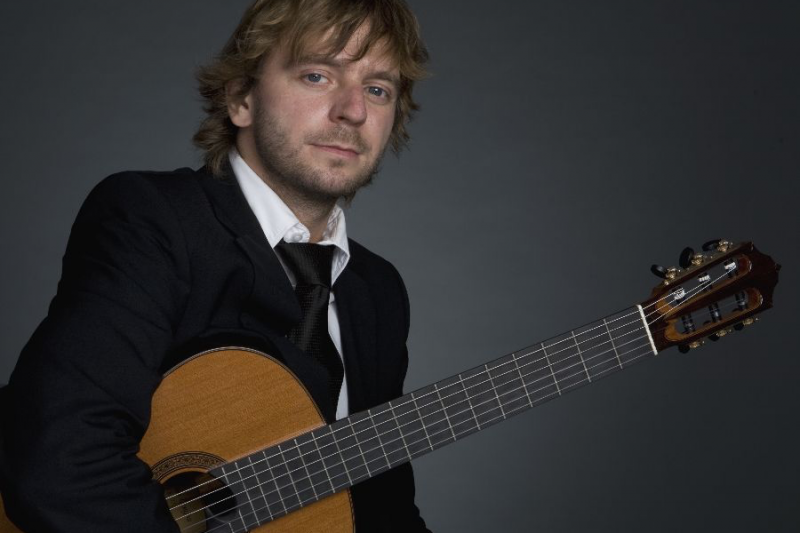 Marcin Dylla, hailed by the Washington Post as “among the most gifted guitarists on the planet,” performs the Concierto del sur with the Glacier Symphony. 