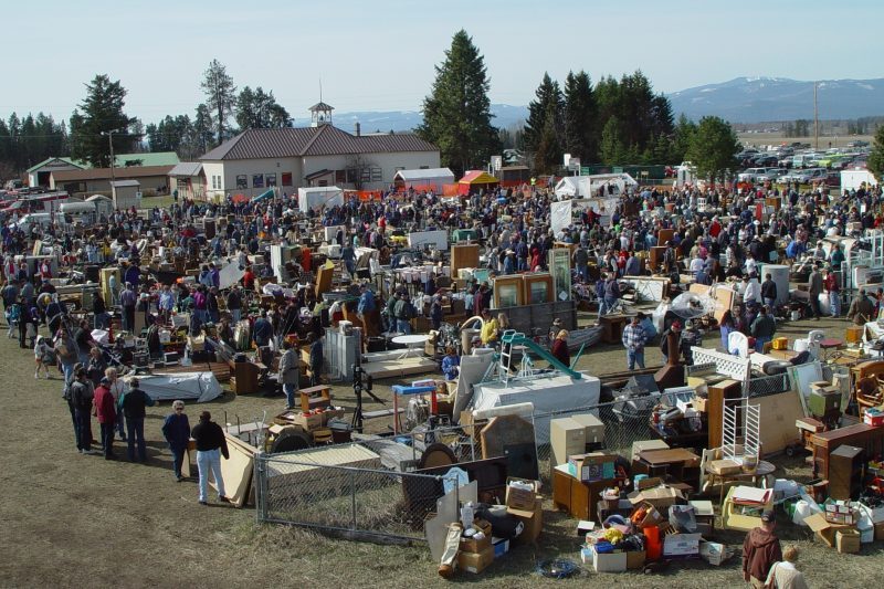 The Creston Auction and Country Fair attracts thousands annually.