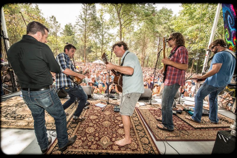 River City Roots wraps up Saturday with Keller Williams' Grateful Grass playing anything-but-traditional bluegrass versions of Grateful Dead favorites. 
