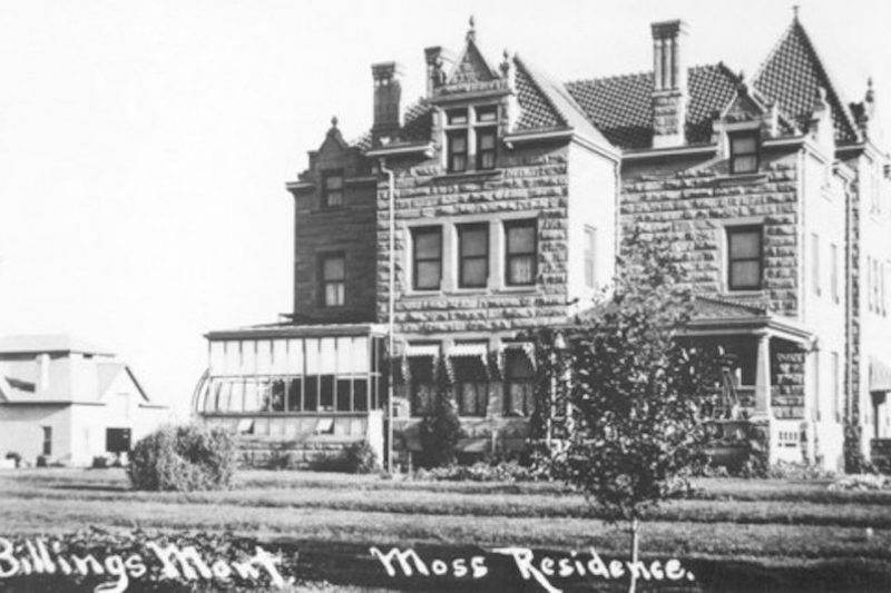 Haunted Elegance at Moss Mansion Offers Two Spooky Soirées