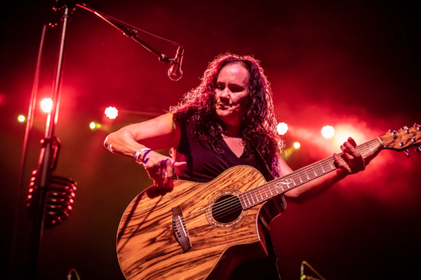 Wendy Woo’s Girl Crush Ignites Mission Valley Stage Image